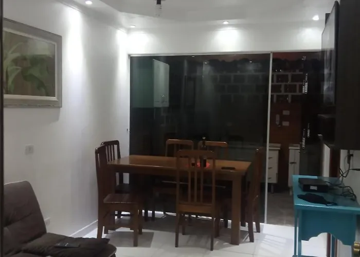 Apartamento Ubatuba 150m do mar Maranduba